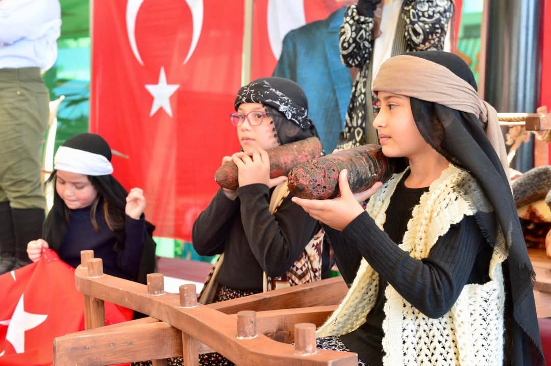 KAYMAKAM İNCİ "19 MAYIS ATATÜRK’Ü ANMA GENÇLİK VE SPOR BAYRAMI" KAPSAMINDA DÜZENLENEN PROGRAMA KATILDI