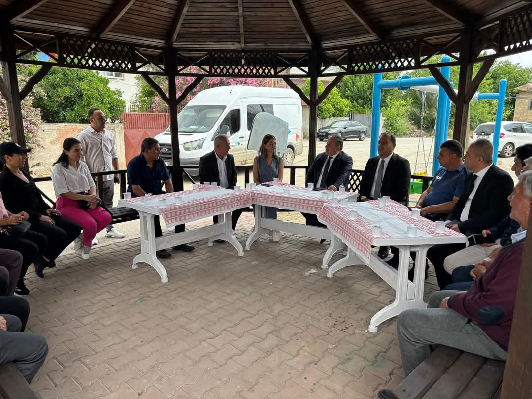KAYMAKAM İNCİ KÜÇÜKDİKİLİ MAHALLE MUHTARLIĞINI ZİYARET EDEREK VATANDAŞLARIMIZLA BİR ARAYA GELDİ