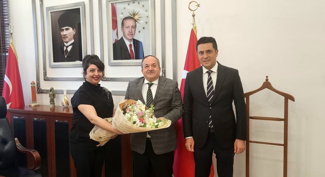 KAYMAKAM İNCİ TAPU VE KADASTRO GENEL MÜDÜRLÜĞÜNÜN KURULUŞ YILDÖNÜMÜ KAPSAMINDA İLÇE TAPU MÜDÜRÜNÜ KABUL ETTİ